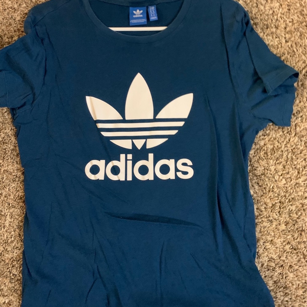 Adidas women’s tshirt